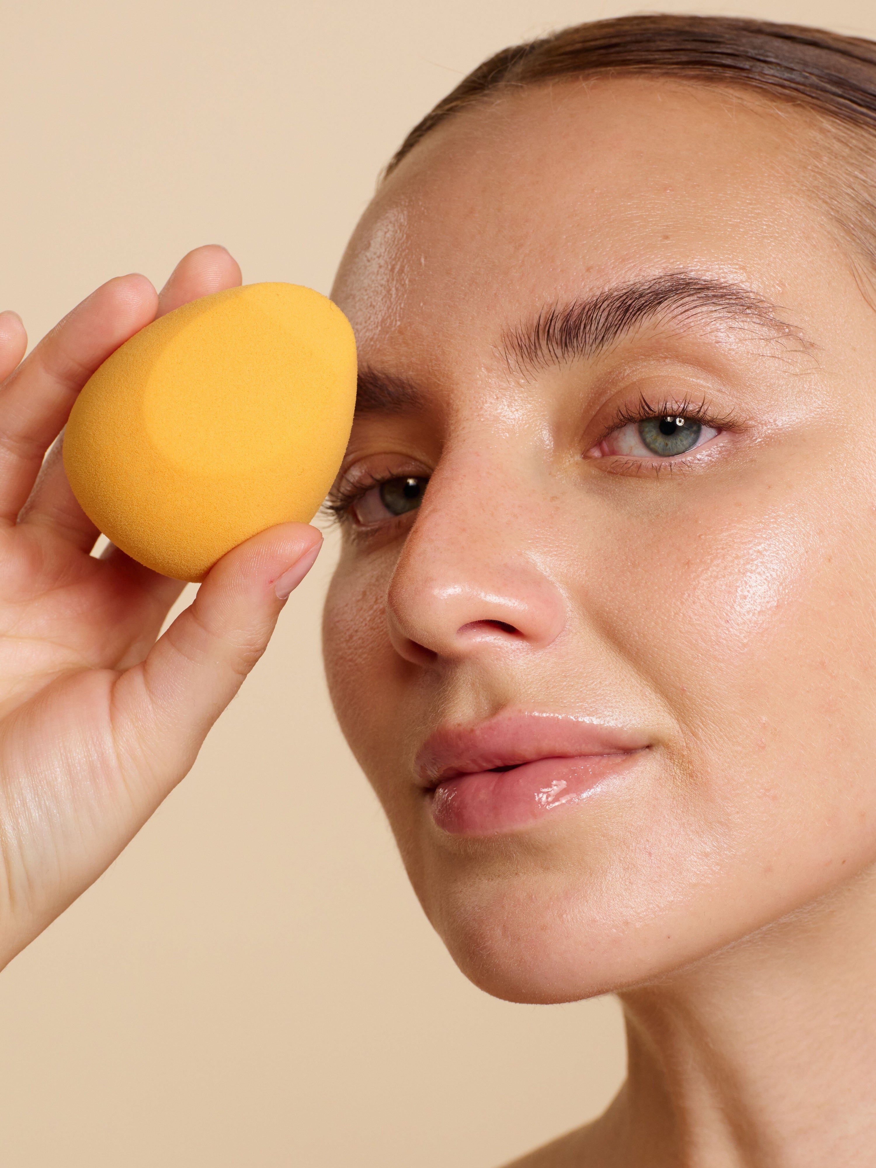 Rizz Makeup Sponge (1 PC)