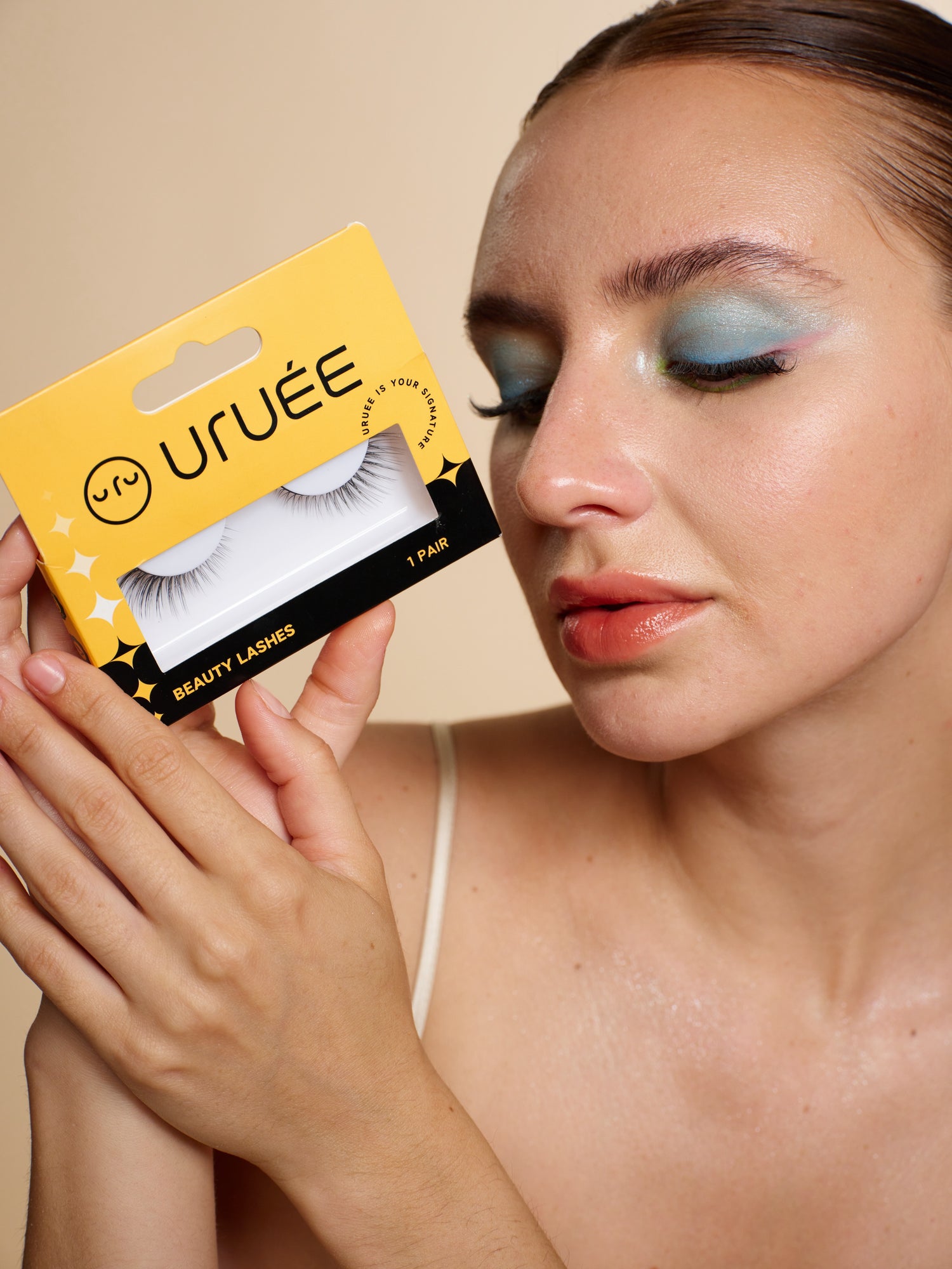 URUEE BEAUTY EYELASHES